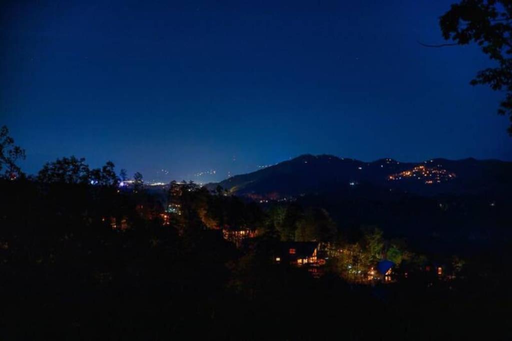 The Appalachian - Your Pigeon Forge Dream Cabin เซอเวียร์วีล ภายนอก รูปภาพ