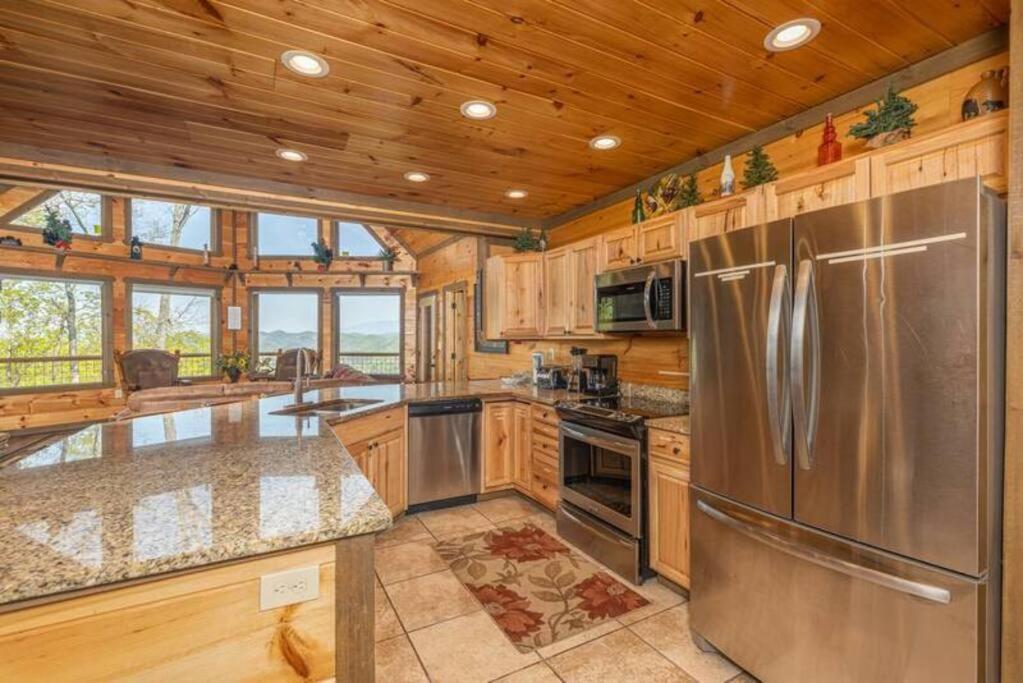 The Appalachian - Your Pigeon Forge Dream Cabin เซอเวียร์วีล ภายนอก รูปภาพ